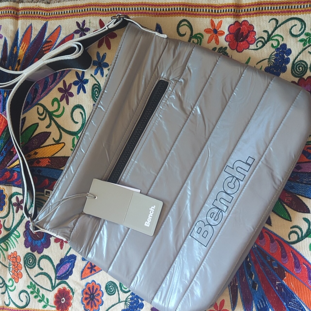 Bench Quilted shoulder bag